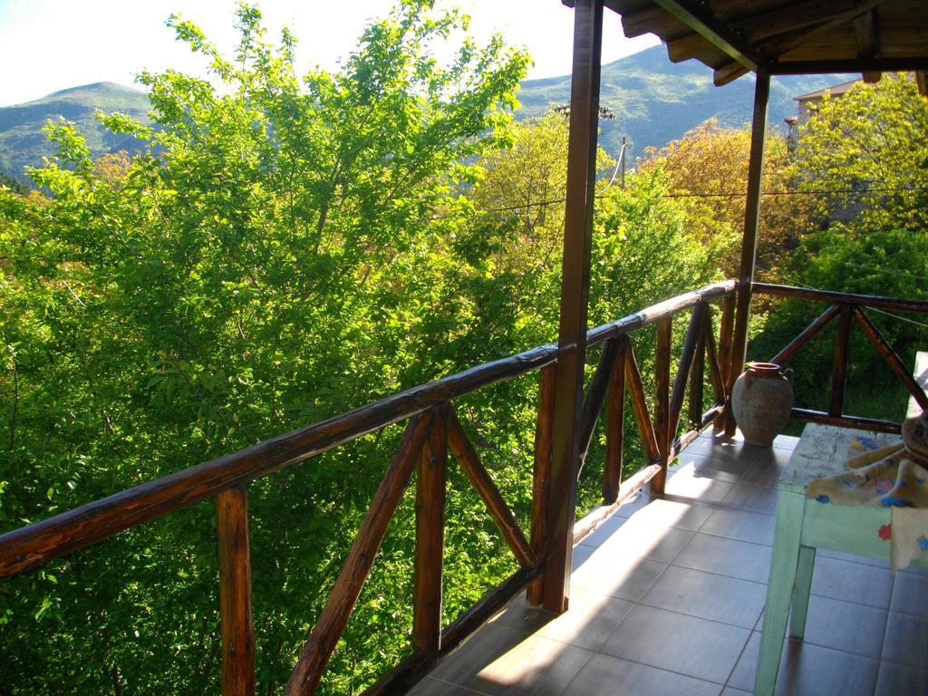 Ksenonas Chrusovitsi Hotel Khrisovítsion Екстериор снимка